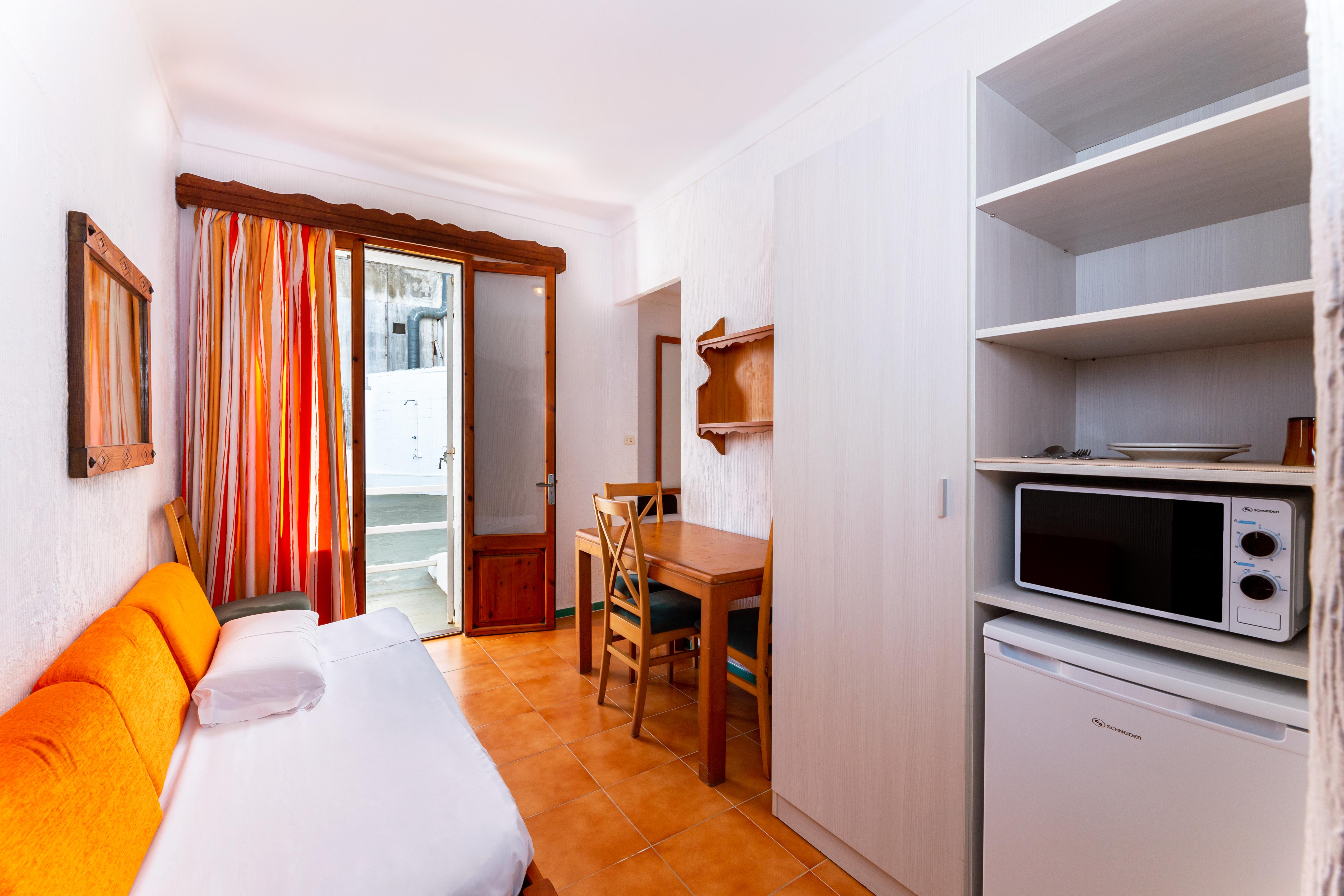 Hostal Residencia San Francisco Portocolom  Εξωτερικό φωτογραφία