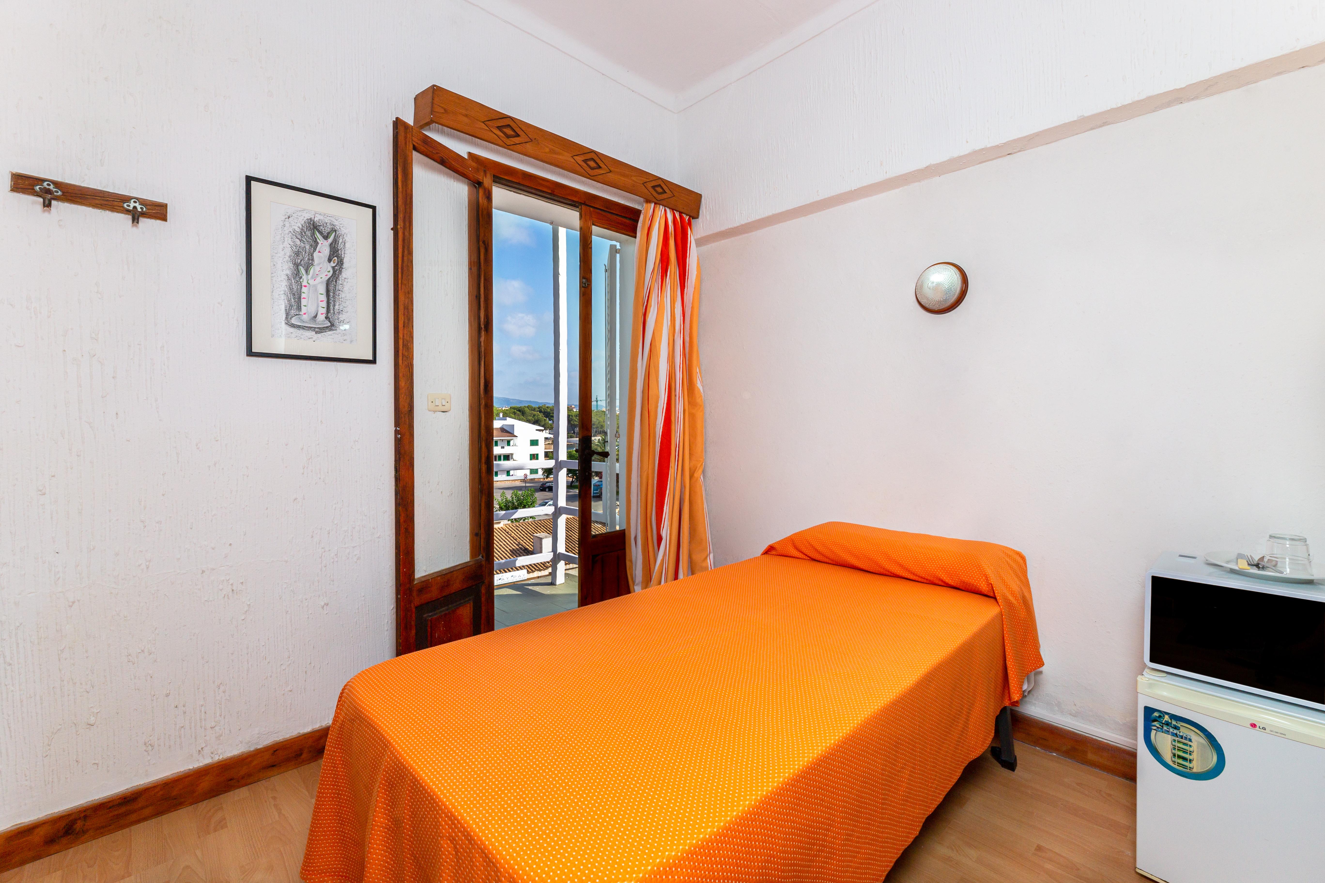 Hostal Residencia San Francisco Portocolom  Εξωτερικό φωτογραφία