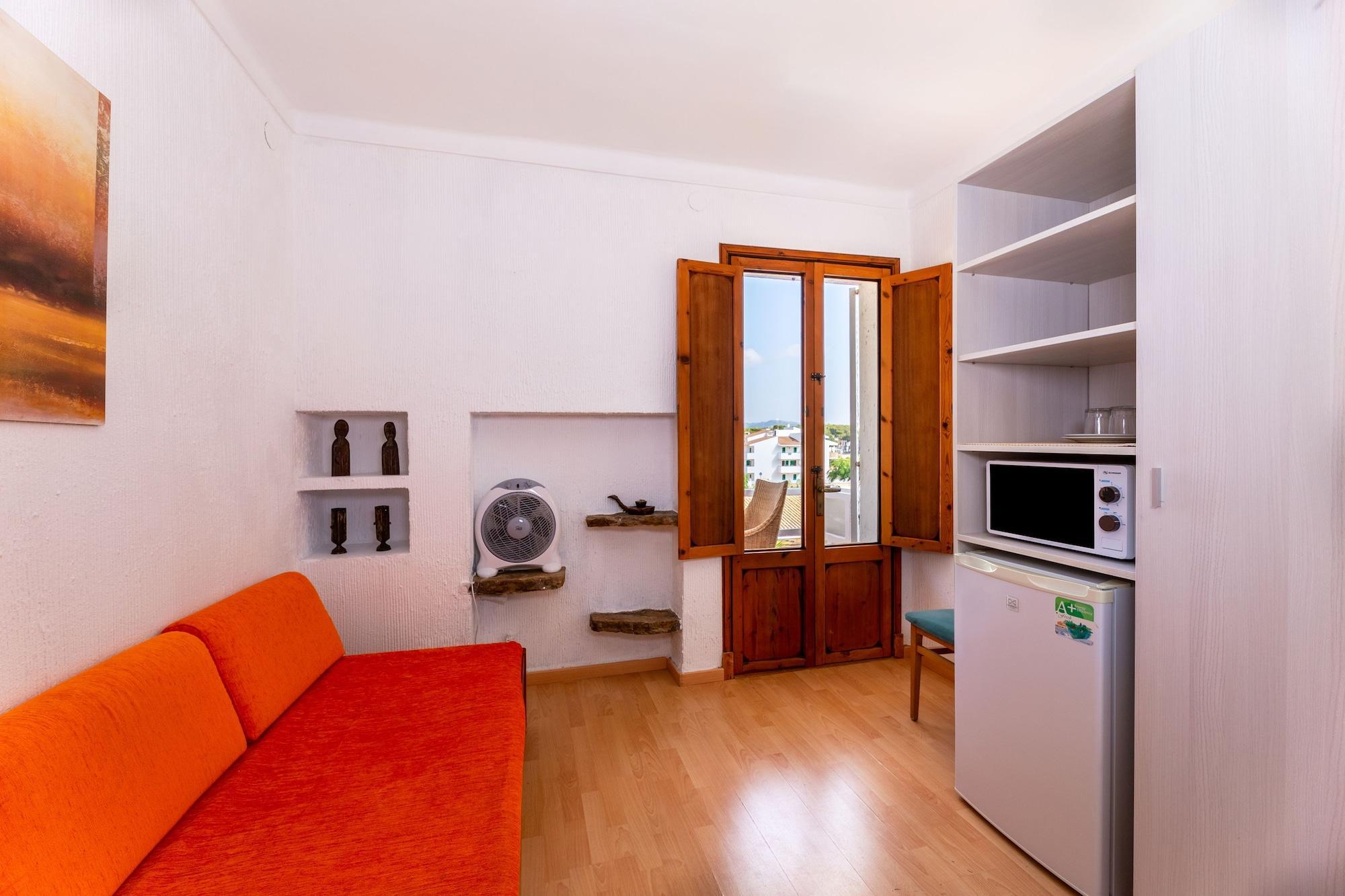Hostal Residencia San Francisco Portocolom  Εξωτερικό φωτογραφία